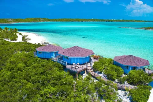Seaside bungalow at Fowl Cay Resort
