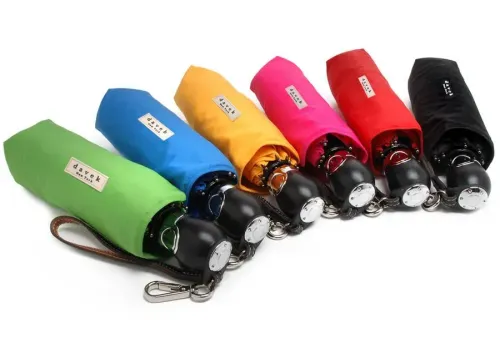 The Davek Traveler umbrella in six colors